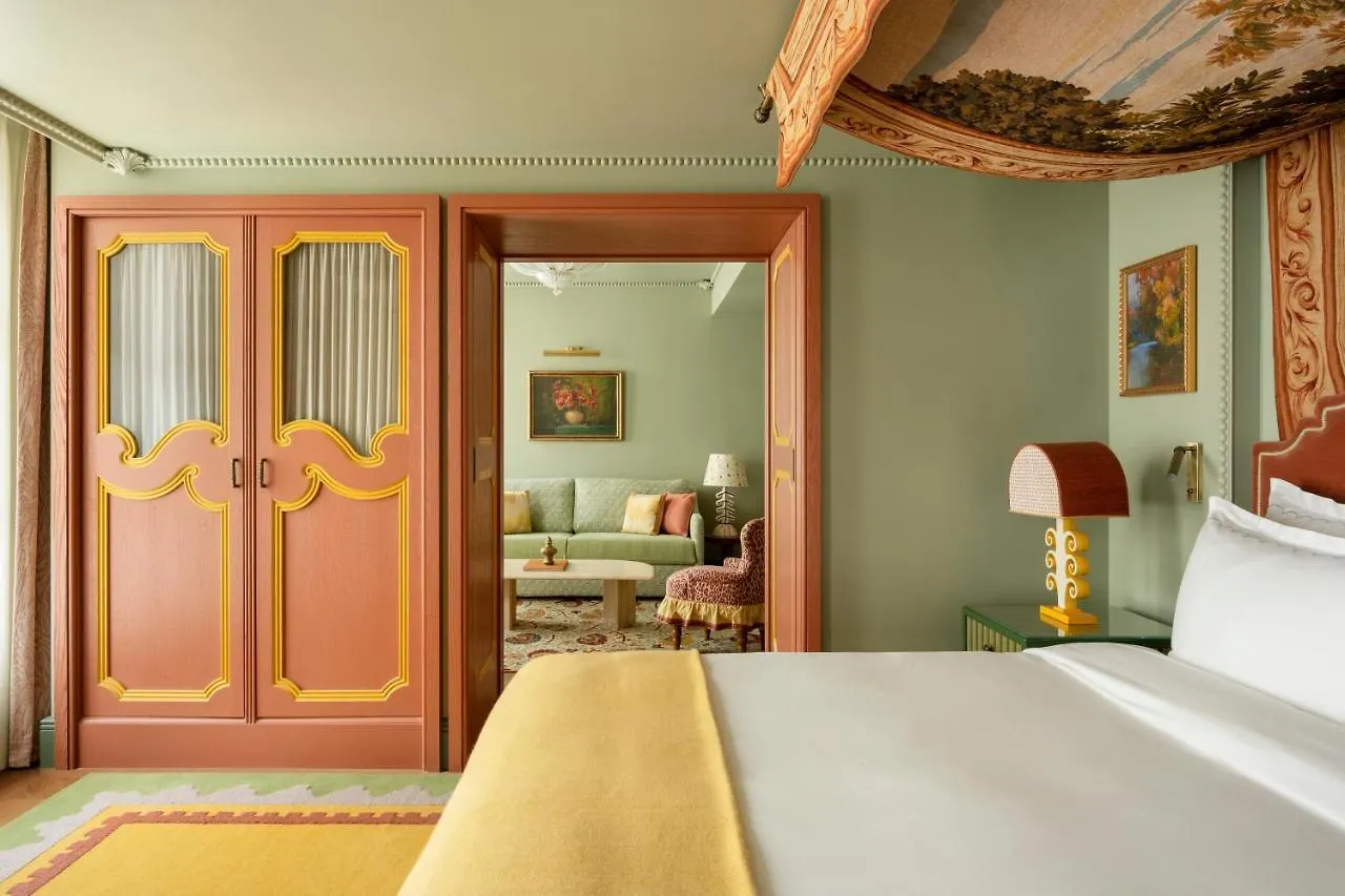Hotel Le Grand Mazarin Paris