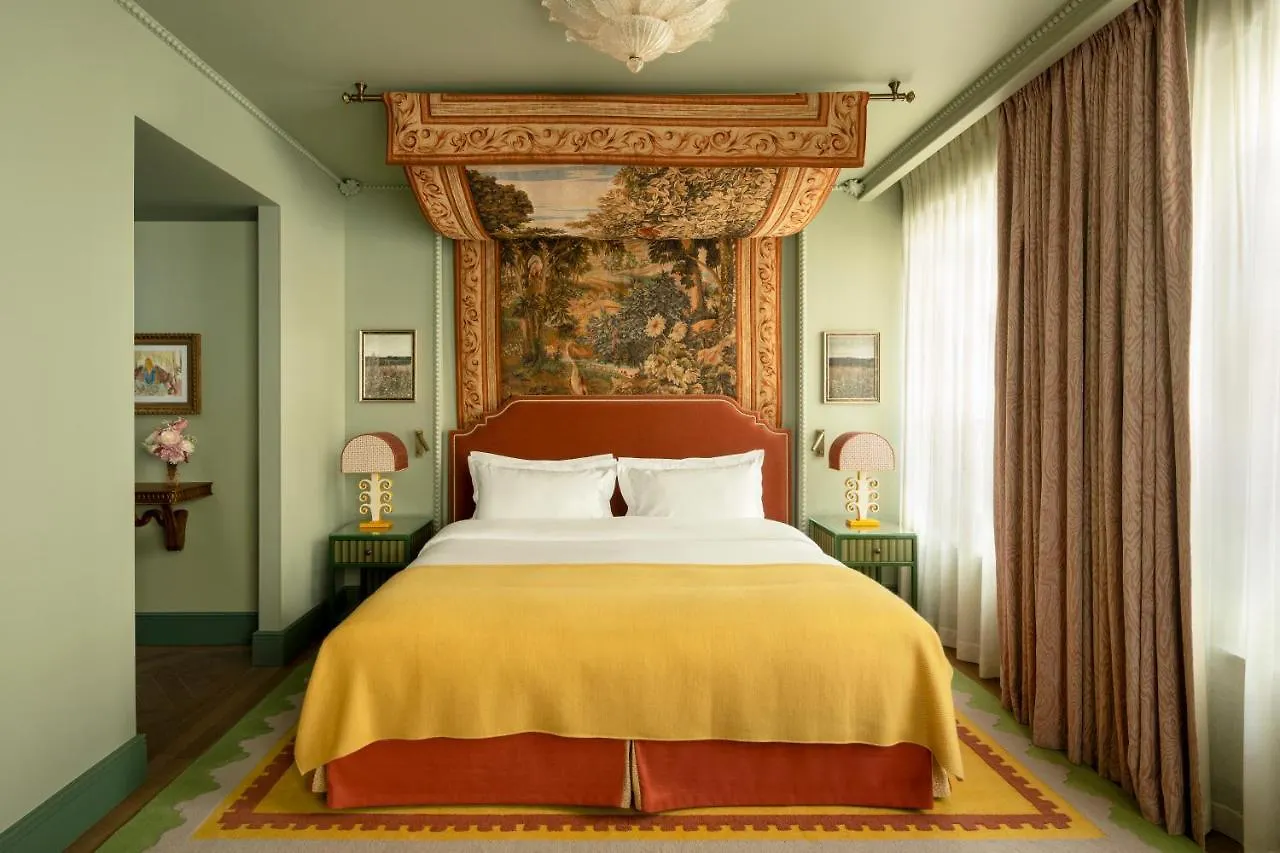 Hotel Le Grand Mazarin Paris