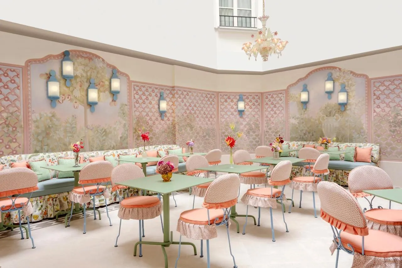 Hotel Le Grand Mazarin Paris